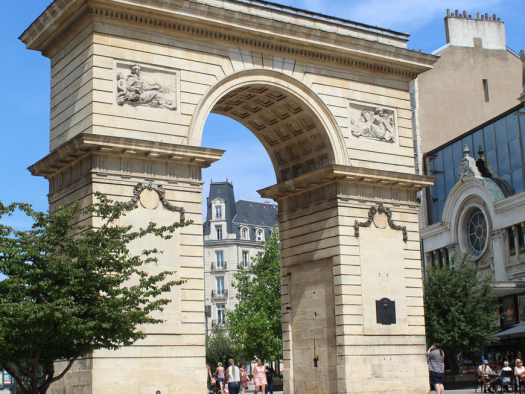 Cité internationale de la gastronomie et du vin